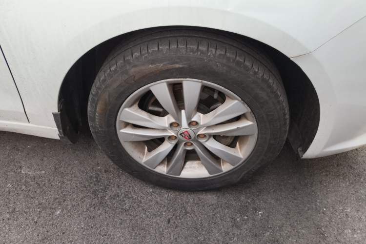 Used Roewe 360 2015 1.5L Manual Luxury Edition Exterior 1