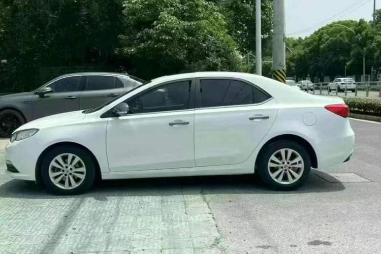 Used Roewe 360 2015 1.5L Automatic Luxury Edition Exterior 2