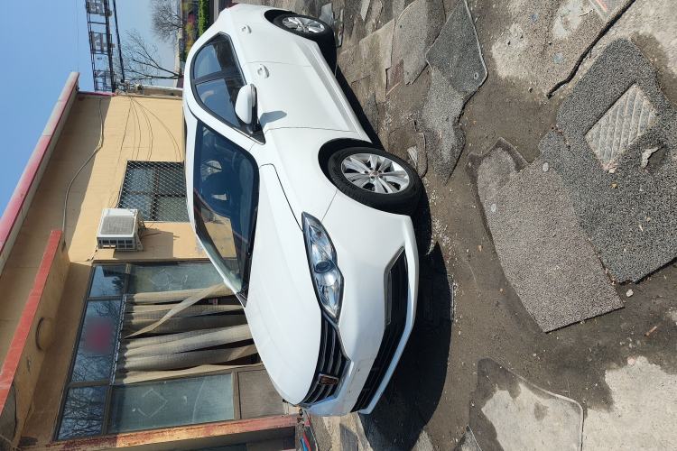 Used Roewe 360 2015 1.5L Manual Luxury Edition Exterior 3