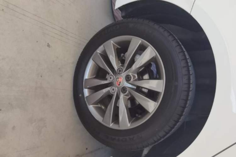 Used Roewe 360 2015 20T TST Deluxe Edition Exterior 5