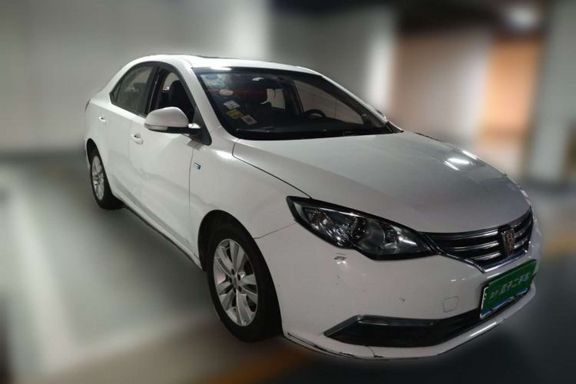 Used Roewe 360 2015 1.5L Automatic Luxury Edition Front Right 45 Deg