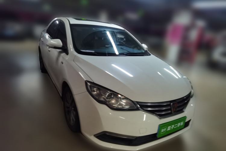 Used Roewe 360 2015 20T TST Deluxe Edition Front Right 45 Deg