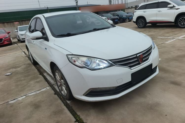 Used Roewe 360 2015 1.5L Manual Luxury Edition Front Right 45 Deg