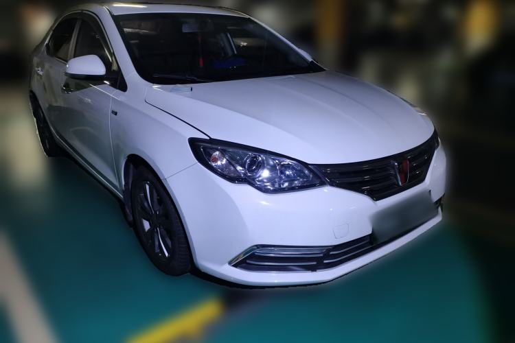 Used Roewe 360 2015 20T TST Deluxe Edition Front Right 45 Deg