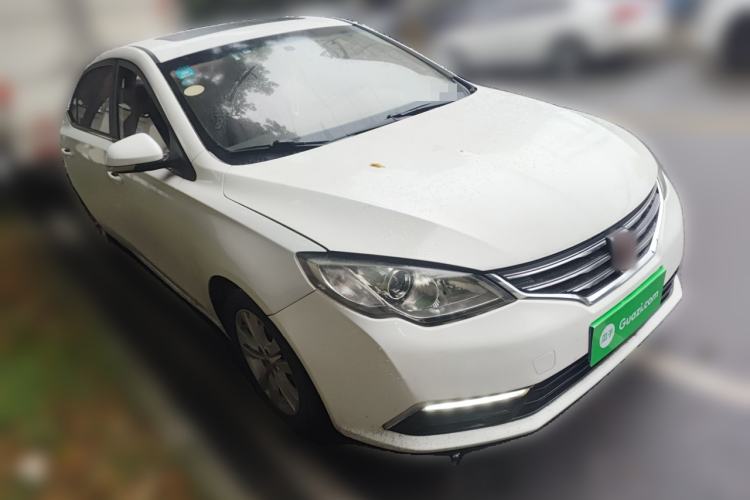 Used Roewe 360 2015 1.5L Automatic Luxury Edition Front Right 45 Deg