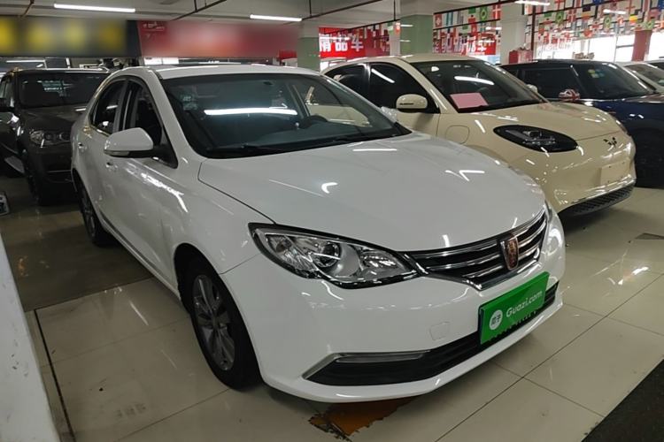 Used Roewe 360 2015 20T TST Deluxe Edition Front Right 45 Deg