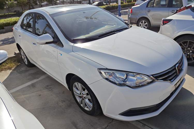Used Roewe 360 2015 1.5L Automatic Luxury Edition Front Right 45 Deg