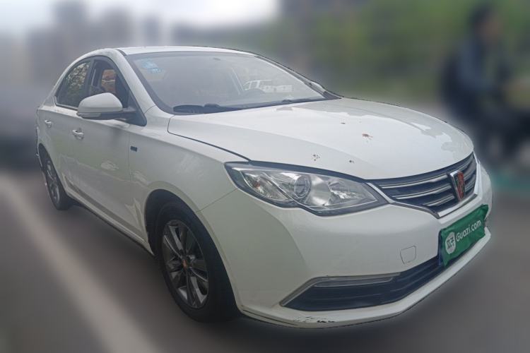 Used Roewe 360 2015 20T TST Deluxe Edition Front Right 45 Deg