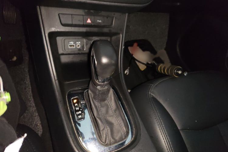 Used Roewe 360 2015 1.5L Automatic Luxury Edition Gear Lever