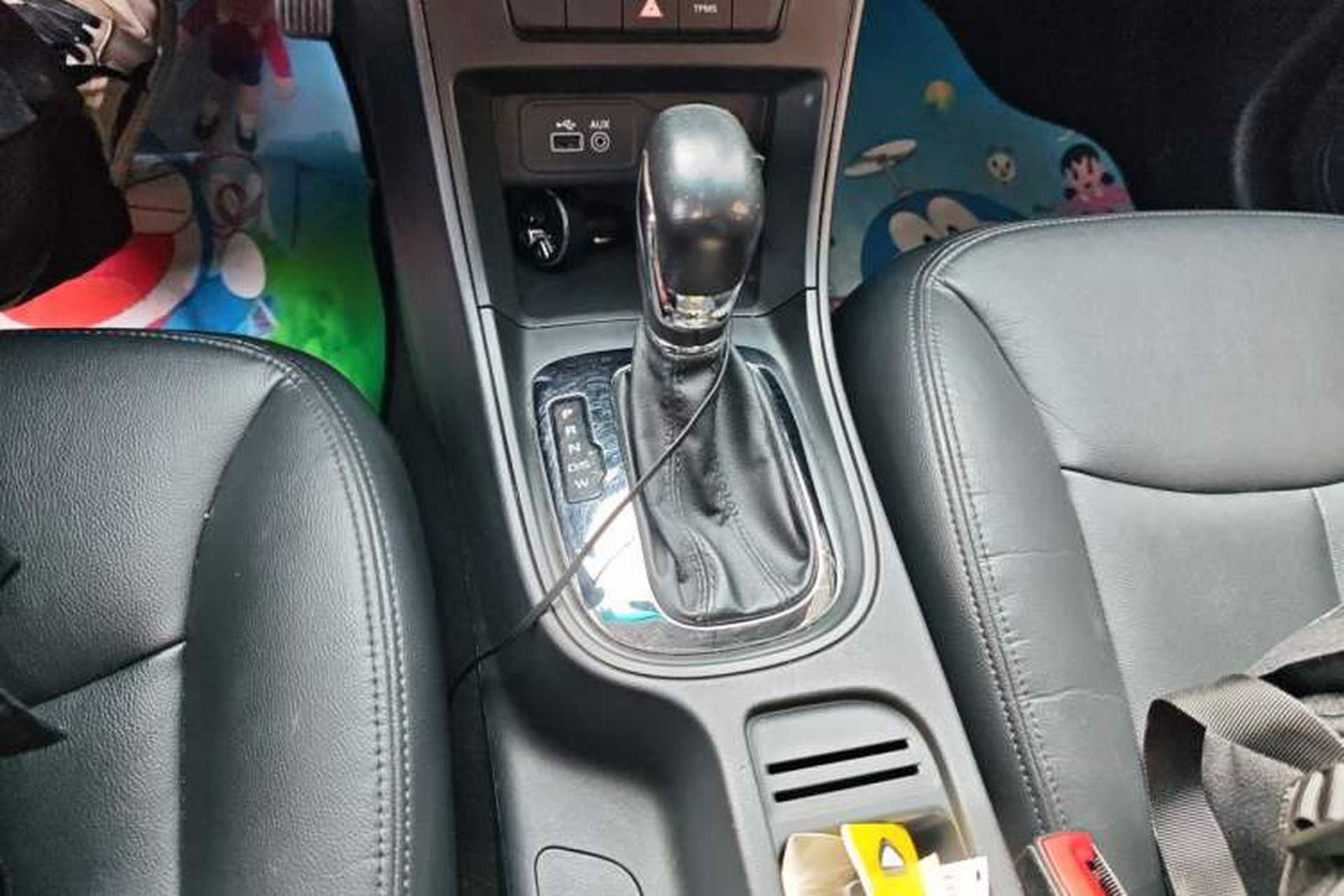 Used Roewe 360 2015 1.5L Automatic Luxury Edition Gear Lever
