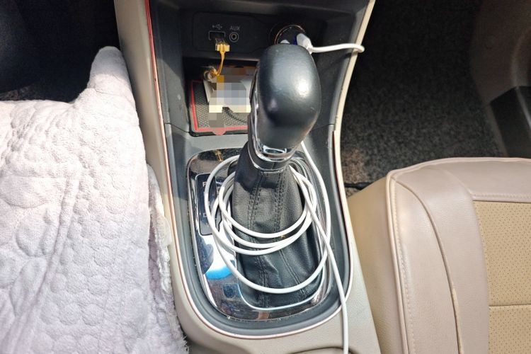 Used Roewe 360 2015 1.5L Automatic Luxury Edition Gear Lever