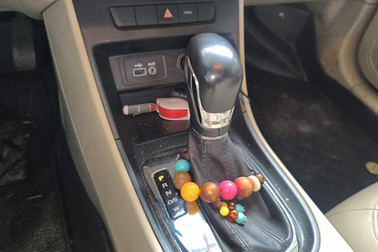 Used Roewe 360 2015 1.5L Automatic Luxury Edition Gear Lever