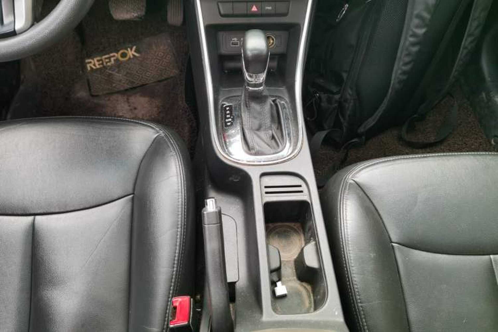 Used Roewe 360 2015 1.5L Automatic Luxury Edition Gear Lever