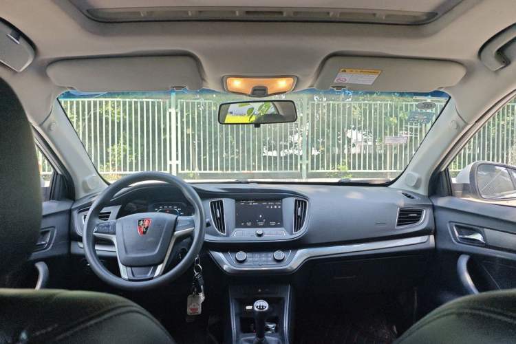 Used Roewe 360 2015 1.5L Manual Luxury Edition Headliner