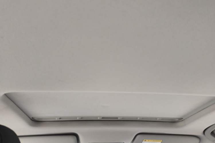 Used Roewe 360 2015 20T TST Deluxe Edition Headliner