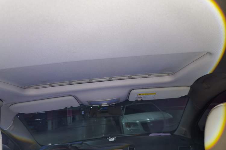 Used Roewe 360 2015 20T TST Deluxe Edition Headliner