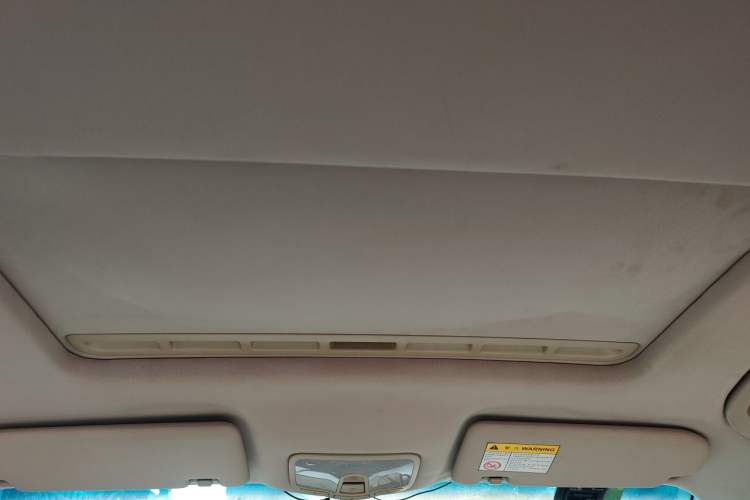 Used Roewe 360 2015 1.5L Manual Luxury Edition Headliner