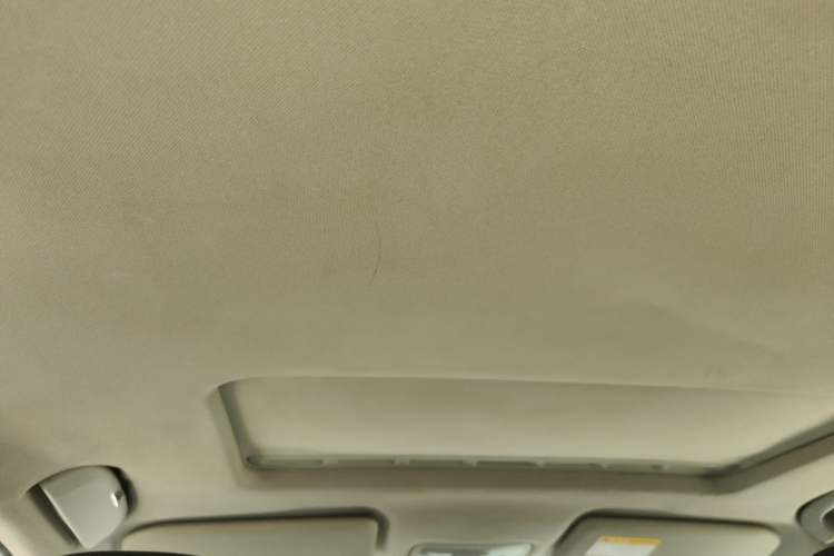 Used Roewe 360 2015 1.5L Automatic Luxury Edition Headliner