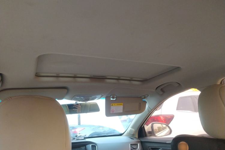 Used Roewe 360 2015 1.5L Automatic Luxury Edition Headliner
