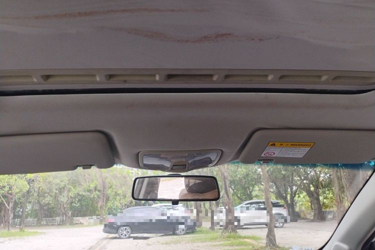 Used Roewe 360 2015 1.5L Manual Luxury Edition Headliner