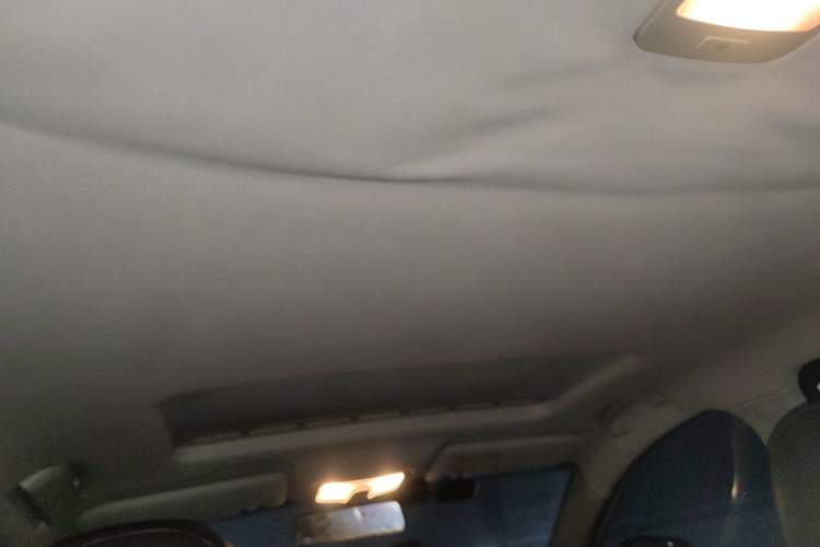 Used Roewe 360 2015 1.5L Automatic Luxury Edition Headliner