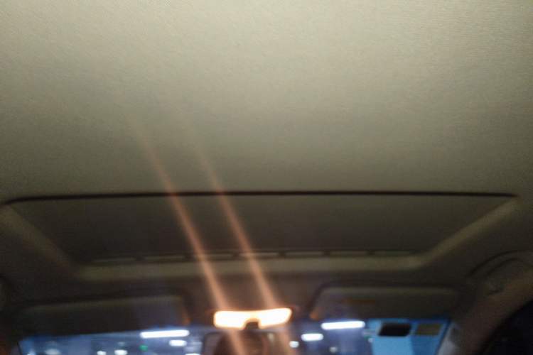 Used Roewe 360 2015 1.5L Manual Luxury Edition Headliner