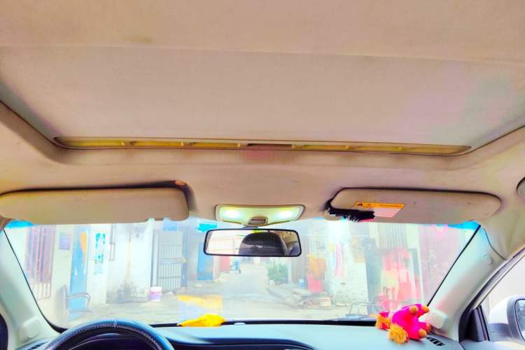 Used Roewe 360 2015 1.5L Manual Luxury Edition Headliner