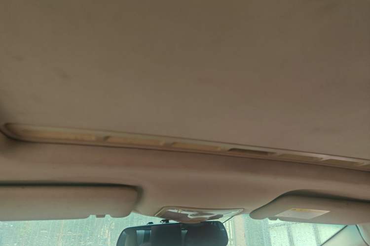 Used Roewe 360 2015 1.5L Manual Luxury Edition Headliner