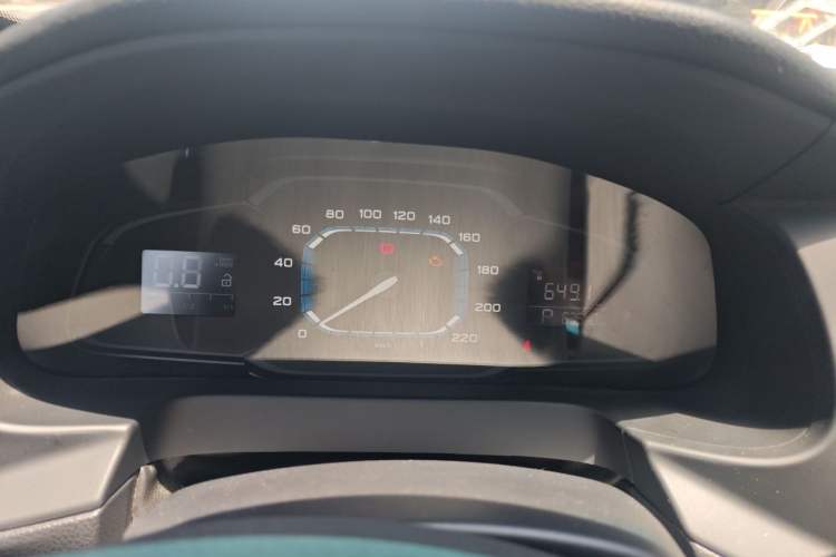 Used Roewe 360 2015 1.5L Automatic Luxury Edition Instrument Cluster