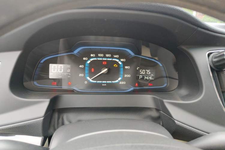 Used Roewe 360 2015 1.5L Automatic Luxury Edition Instrument Cluster