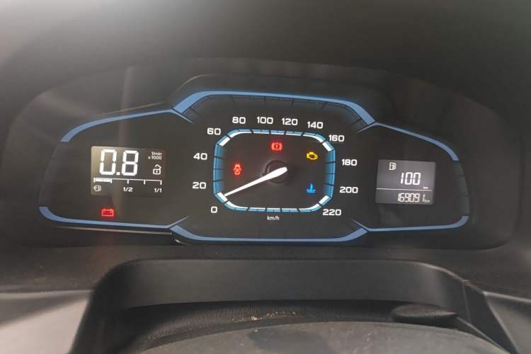 Used Roewe 360 2015 1.5L Manual Luxury Edition Instrument Cluster