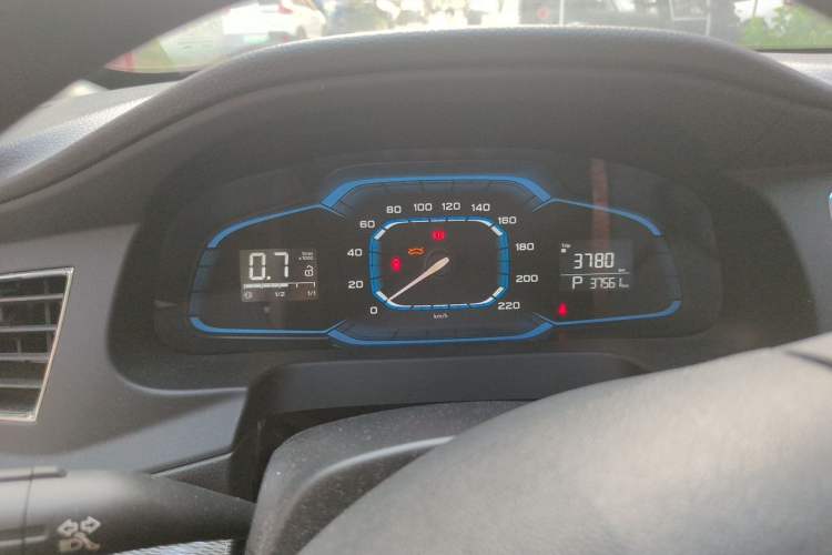 Used Roewe 360 2015 1.5L Automatic Luxury Edition Instrument Cluster