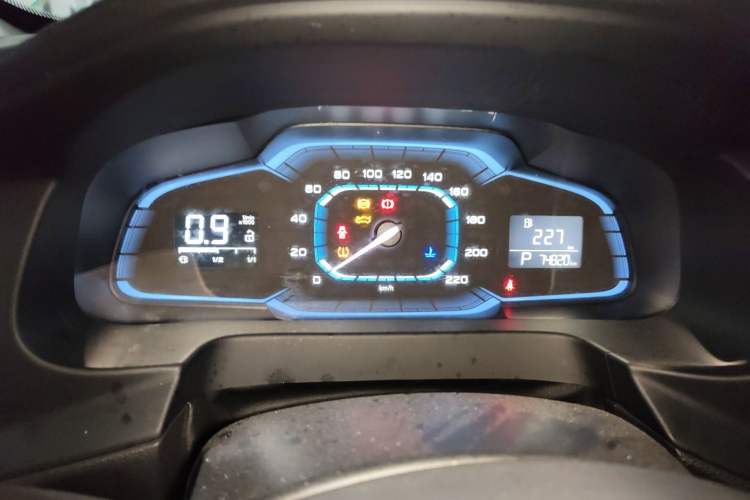 Used Roewe 360 2015 1.5L Automatic Luxury Edition Instrument Cluster