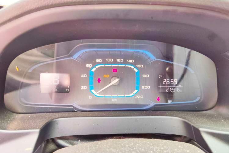 Used Roewe 360 2015 1.5L Manual Luxury Edition Instrument Cluster
