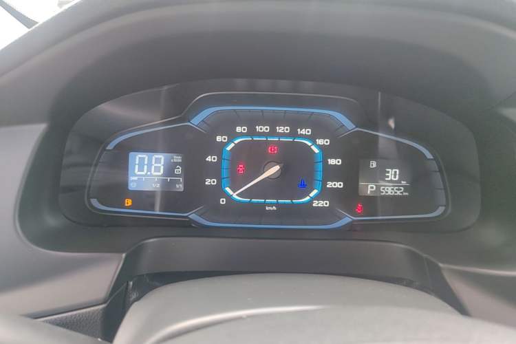 Used Roewe 360 2015 1.5L Automatic Luxury Edition Instrument Cluster