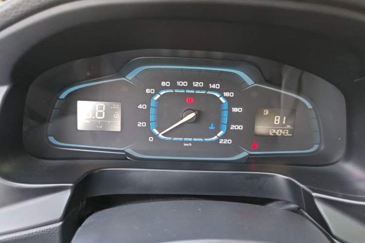 Used Roewe 360 2015 1.5L Manual Luxury Edition Instrument Cluster