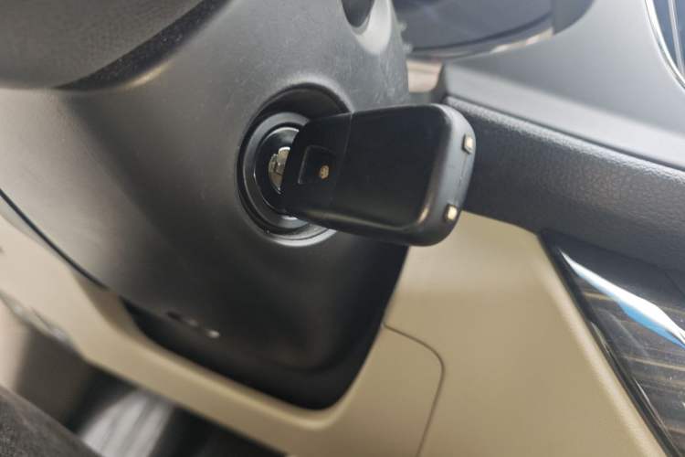 Used Roewe 360 2015 20T TST Deluxe Edition Interior 1