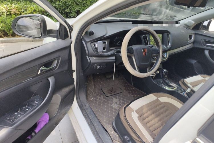 Used Roewe 360 2015 1.5L Automatic Luxury Edition Interior 3