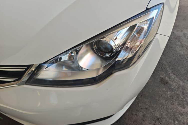 Used Roewe 360 2015 1.5L Automatic Luxury Edition Left Front Headlight
