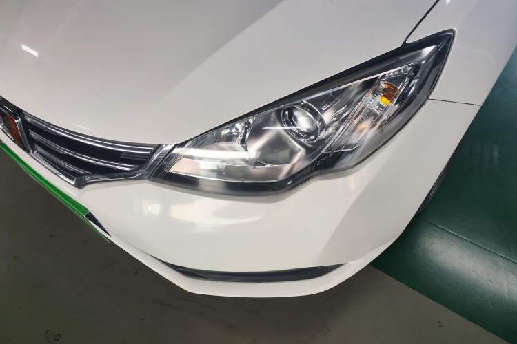 Used Roewe 360 2015 1.5L Automatic Luxury Edition Left Front Headlight