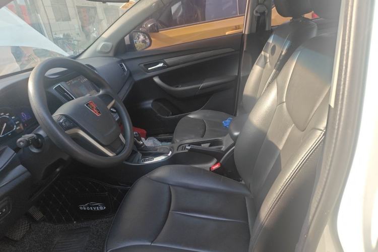 Used Roewe 360 2015 20T TST Deluxe Edition Left Front Seat
