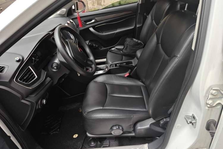 Used Roewe 360 2015 1.5L Automatic Luxury Edition Left Front Seat