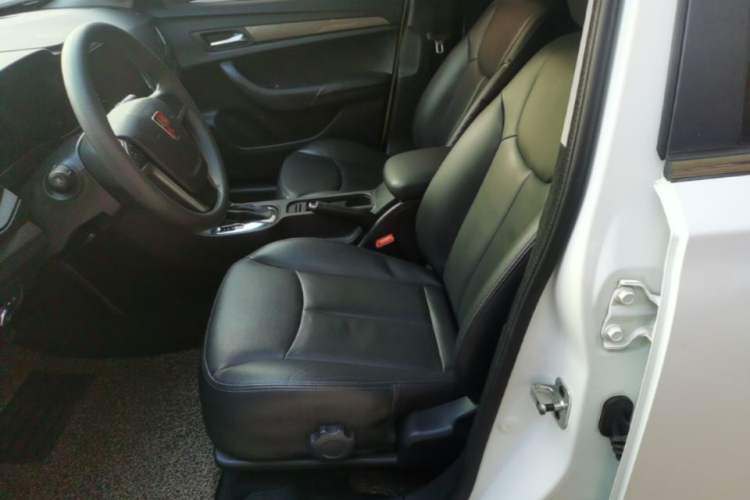 Used Roewe 360 2015 20T TST Deluxe Edition Left Front Seat