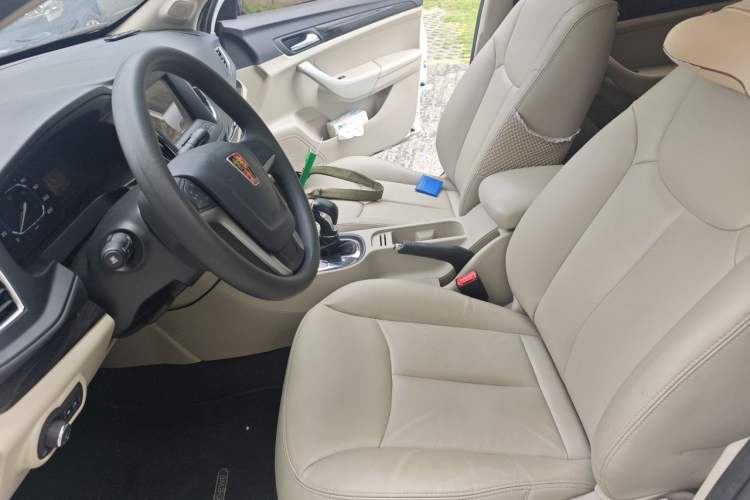 Used Roewe 360 2015 20T TST Deluxe Edition Left Front Seat