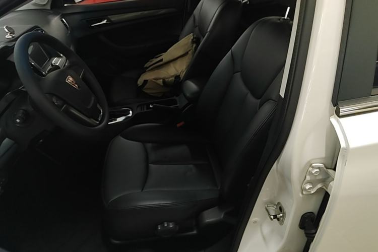 Used Roewe 360 2015 20T TST Deluxe Edition Left Front Seat