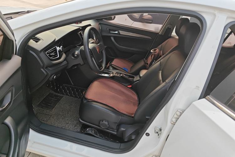 Used Roewe 360 2015 20T TST Deluxe Edition Left Front Seat