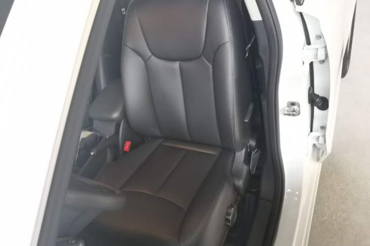Used Roewe 360 2015 1.5L Automatic Luxury Edition Left Front Seat