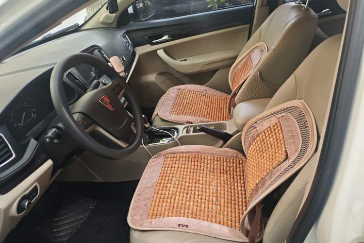 Used Roewe 360 2015 20T TST Deluxe Edition Left Front Seat