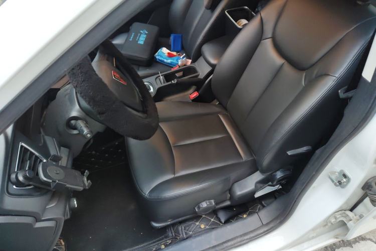 Used Roewe 360 2015 1.5L Automatic Luxury Edition Left Front Seat