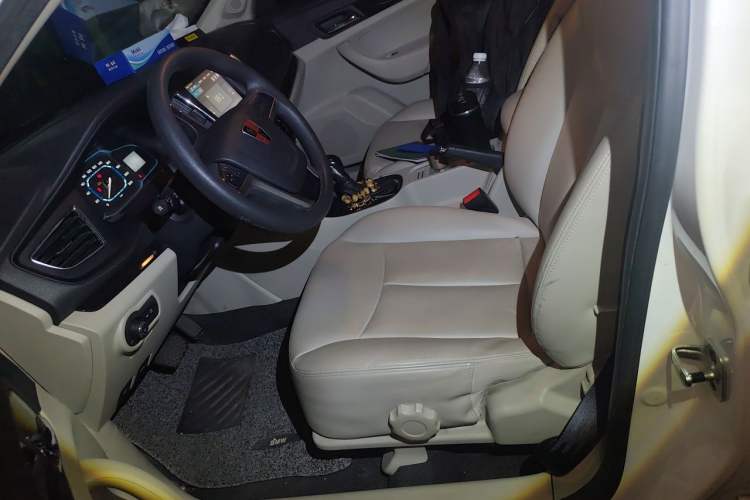 Used Roewe 360 2015 1.5L Automatic Luxury Edition Left Front Seat